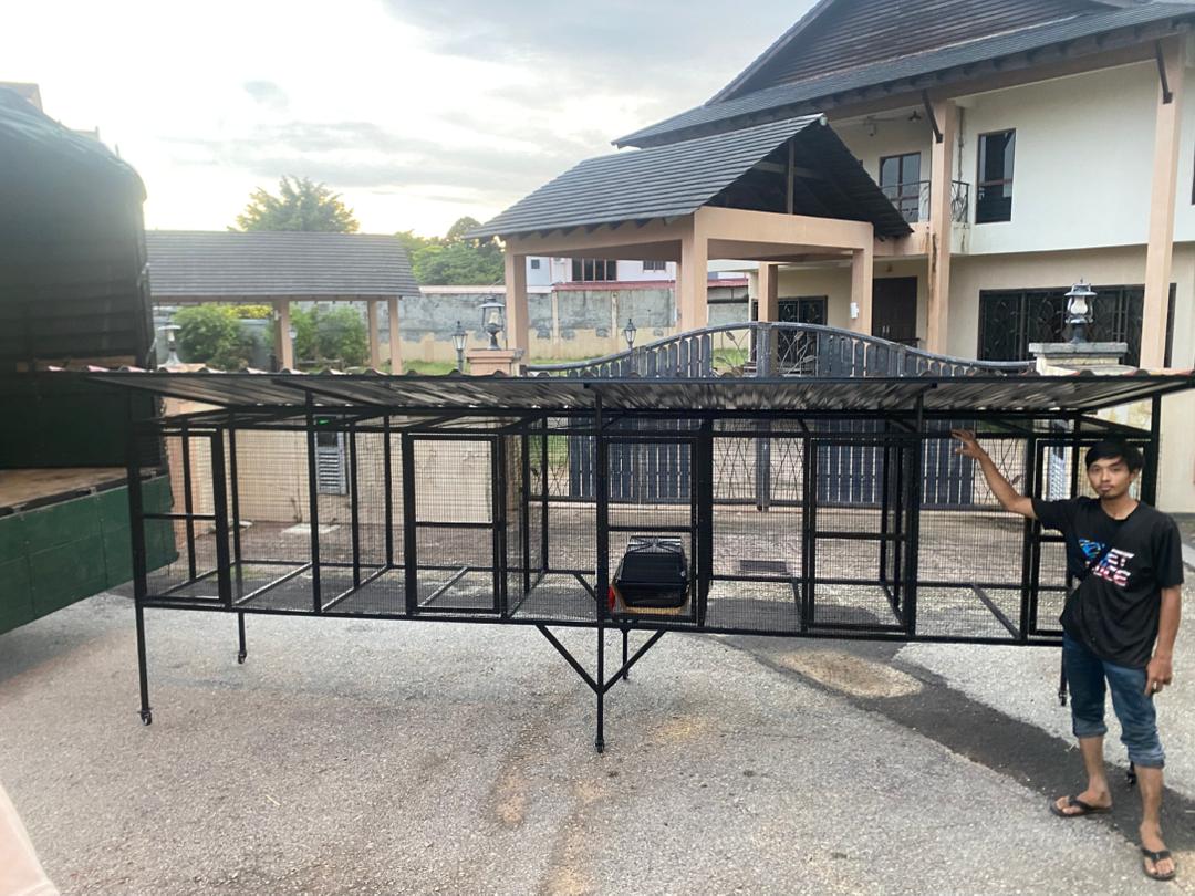 Galeri premium sangkar ayam